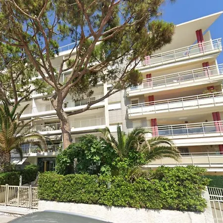 Fettolina Palm Beach, Location Front De Et דירה קאן