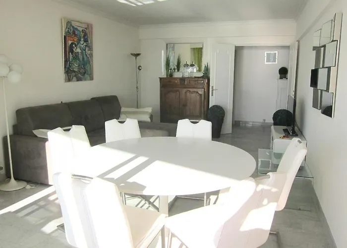 Fettolina Palm Beach, Location Front De Et
