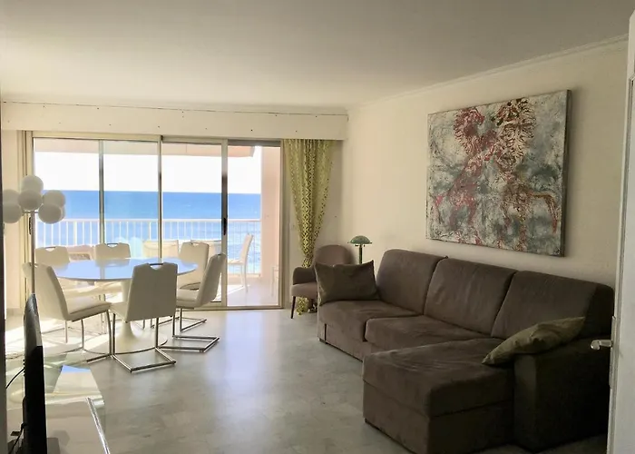 Fettolina Palm Beach, Location Front De Et * Cannes