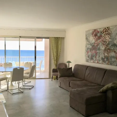 Fettolina Palm Beach, Location Front De Et * Κάννες